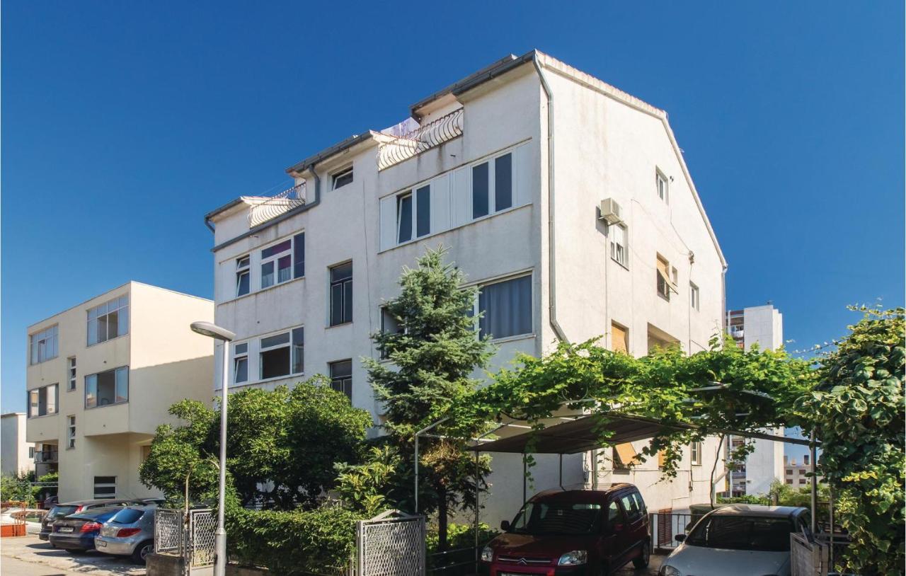 Nice Apartment In Split With Kitchen 외부 사진